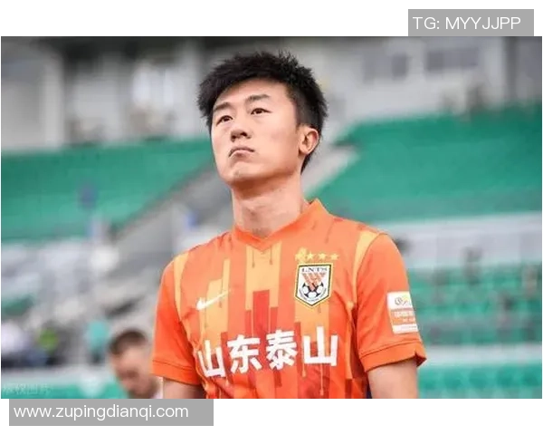 刘洋全场表现出色贡献三次解围两次抢断一记关键传球获得71评分